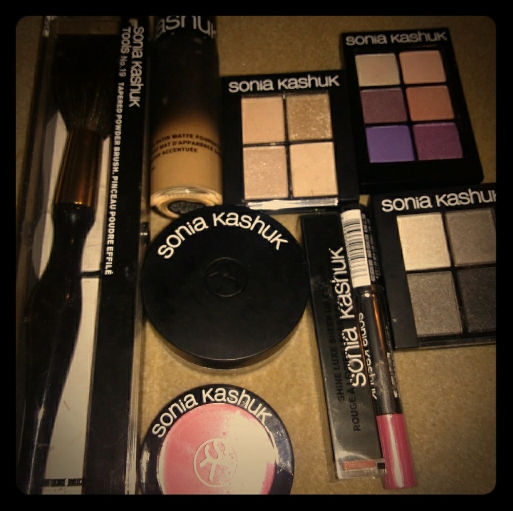 Huge savings here with this bundle of nwt Sonia